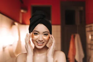 Beauty & Skincare-girl