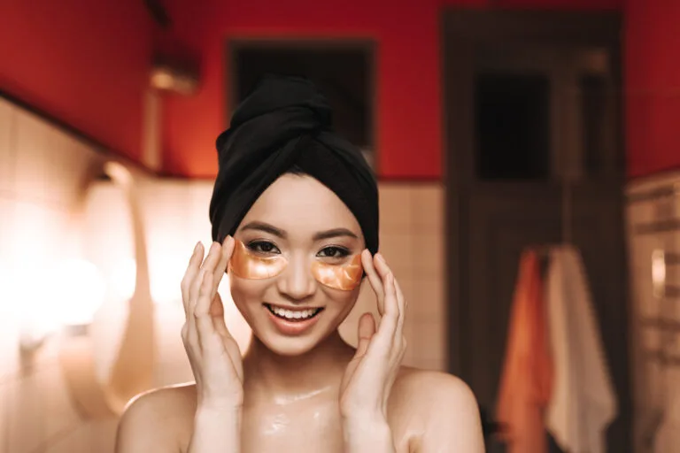 Beauty & Skincare-girl