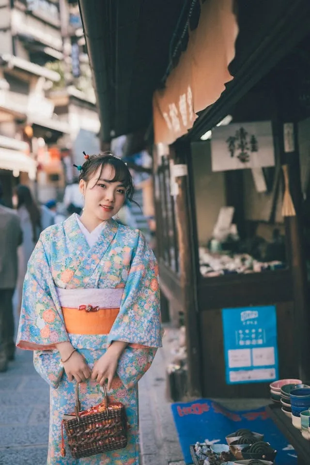 Casual Japanese Street Fashion